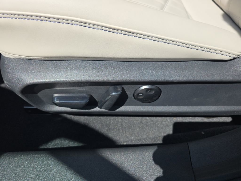 New 2026 Nissan Sentra SL FWD image 18