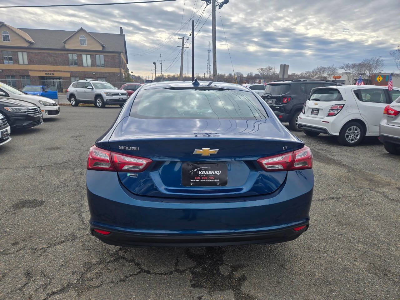 Used 2019 Chevrolet Malibu LT FWD image 8