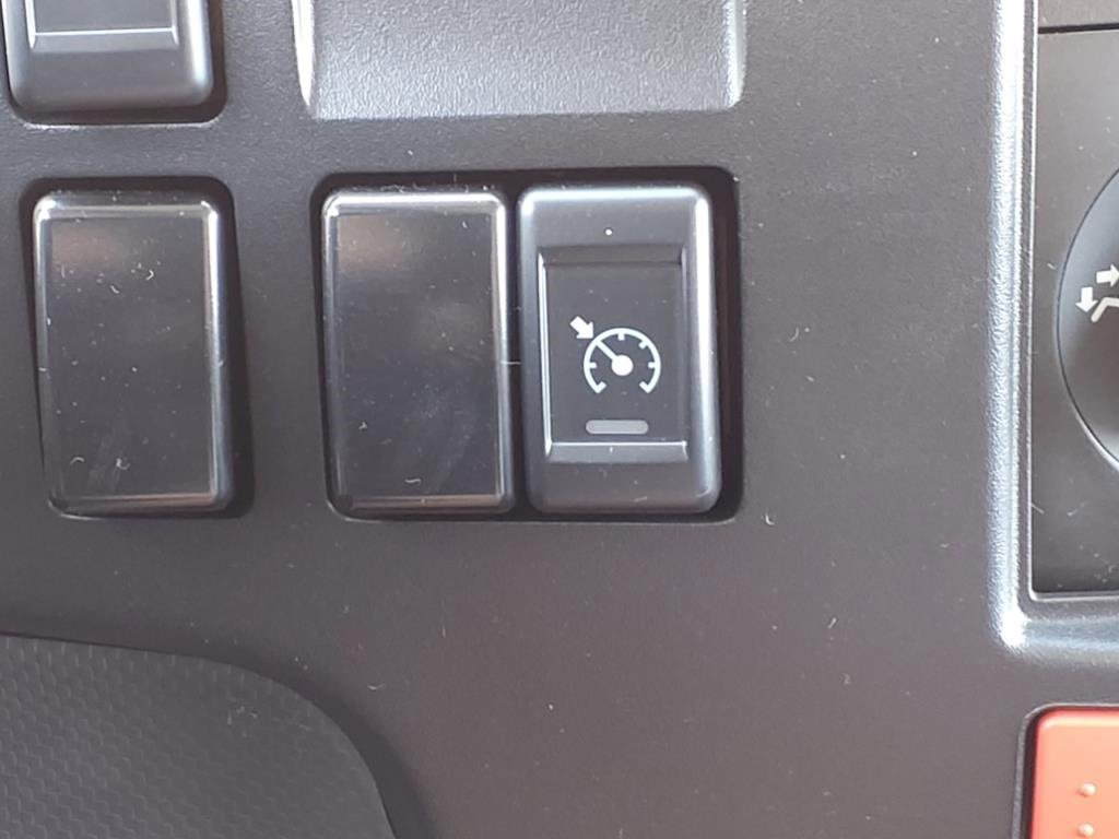 New 2025 Chevrolet Low Cab Forward image 10