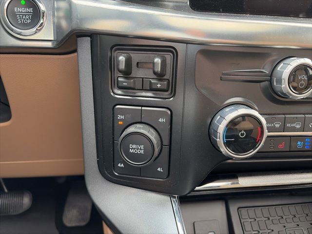 Used 2023 Ford F150 Lariat w/ Equipment Group 502A High image 19