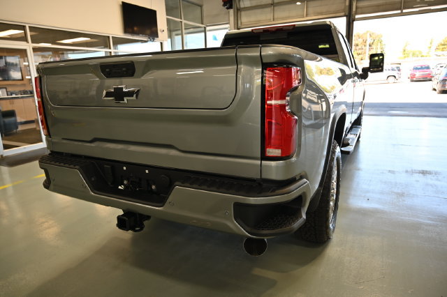 New 2026 Chevrolet Silverado 3500 High Country w/ High Country Premium Package AWD/4WD image 5