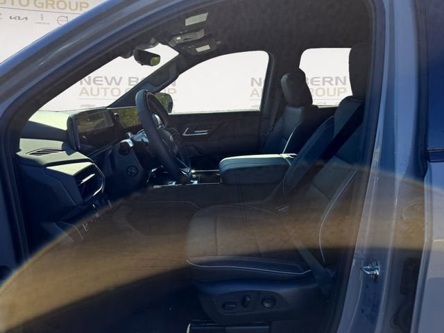 New 2026 Chevrolet Silverado EV LT w/ Premium Package AWD/4WD image 9