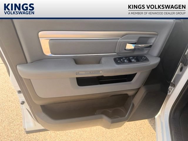 Used 2019 RAM 1500 Warlock AWD/4WD image 9