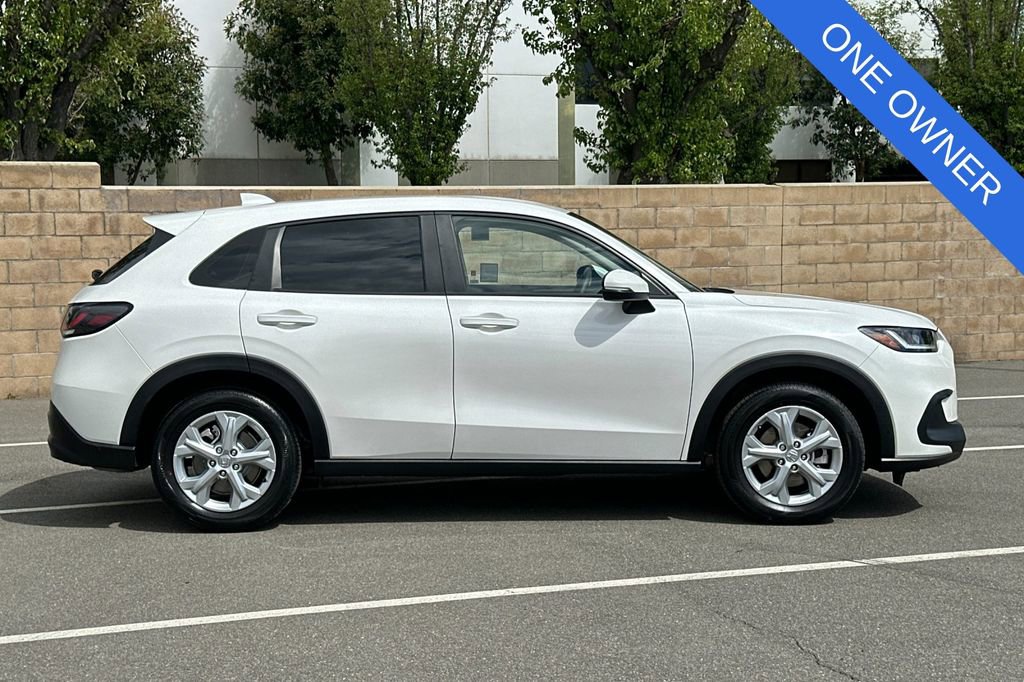 Used 2024 Honda HR-V LX image 3