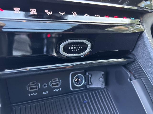 New 2027 Jeep Grand Cherokee Limited w/ Technology Group II AWD/4WD image 18
