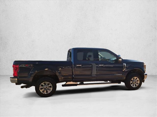 Used 2018 Ford F250 XLT w/ XLT Premium Package AWD/4WD image 4