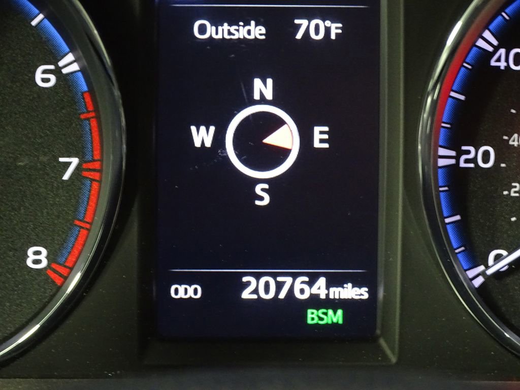 Used 2018 Toyota RAV4 Limited image 40