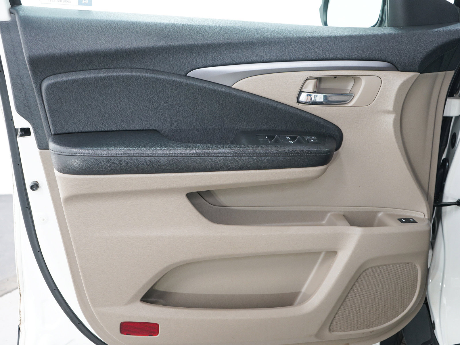Used 2017 Honda Pilot EX-L image 22