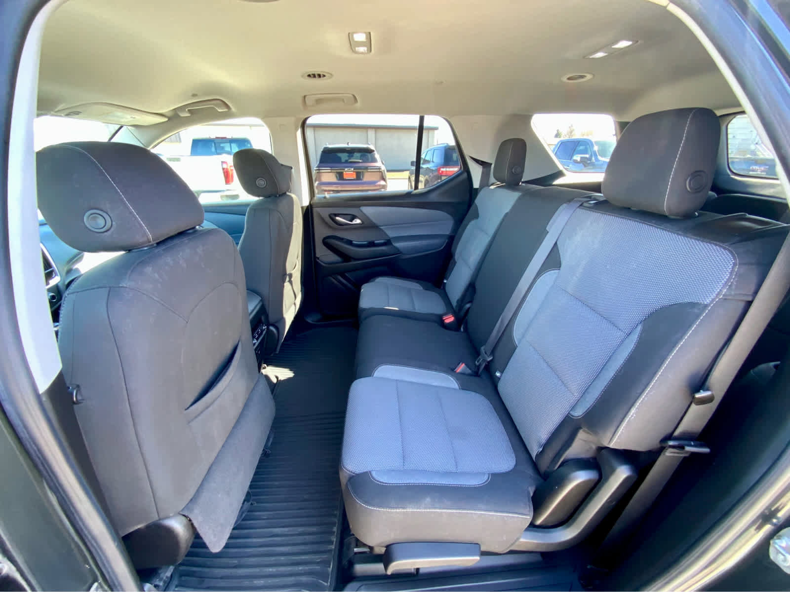 Used 2018 Chevrolet Traverse LT image 23