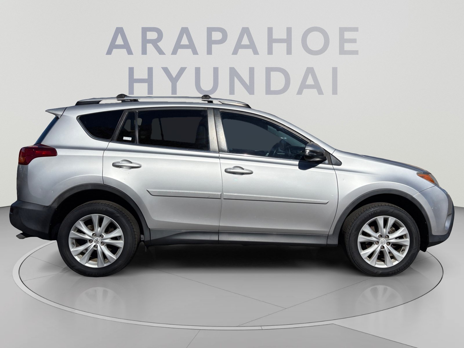 Used 2015 Toyota RAV4 Limited w/ Technology Package AWD/4WD image 6
