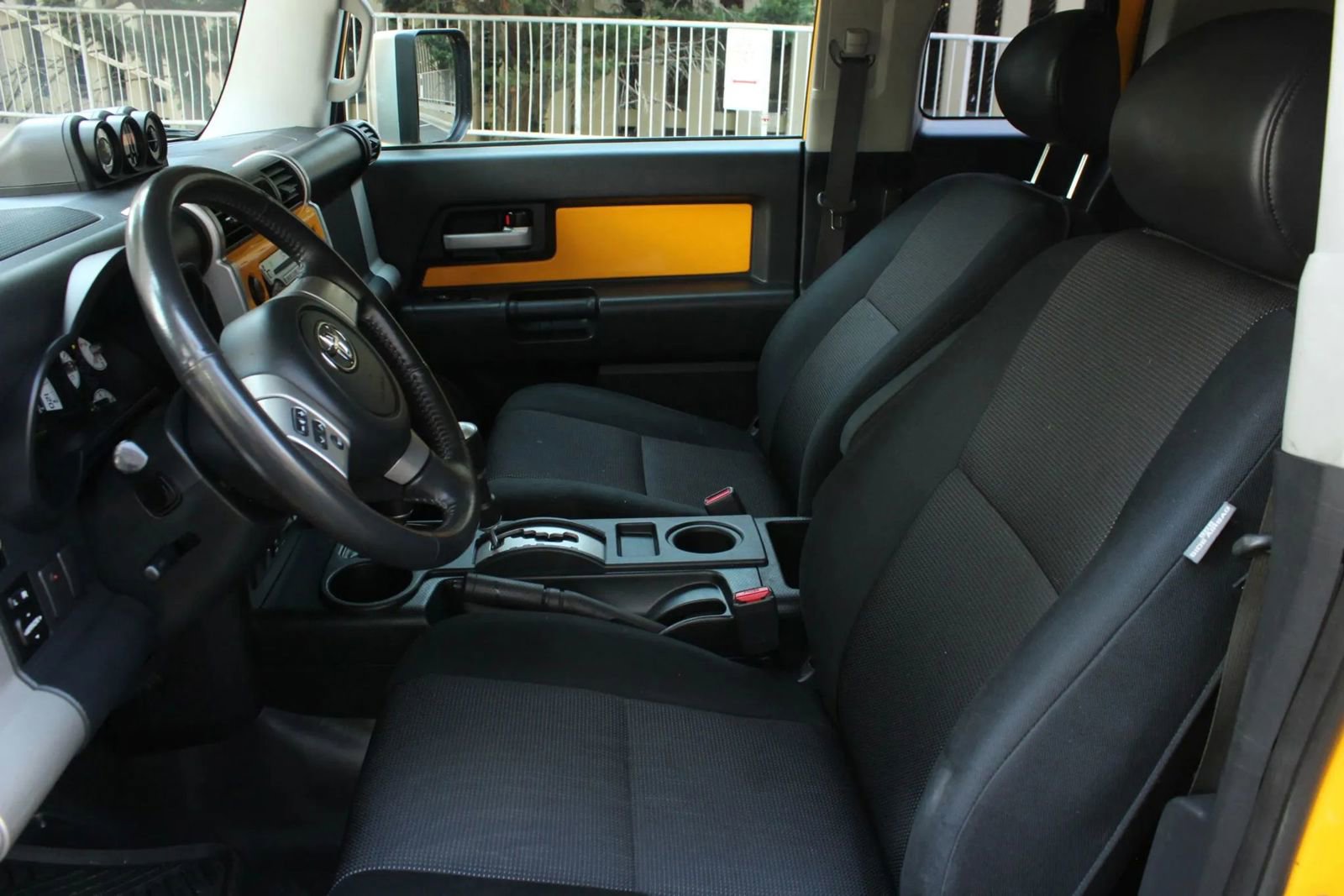 Used 2007 Toyota FJ Cruiser 4WD image 16