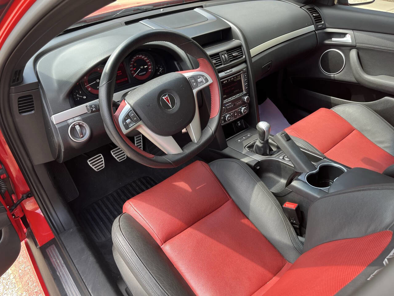 Used 2009 Pontiac G8 GXP image 11