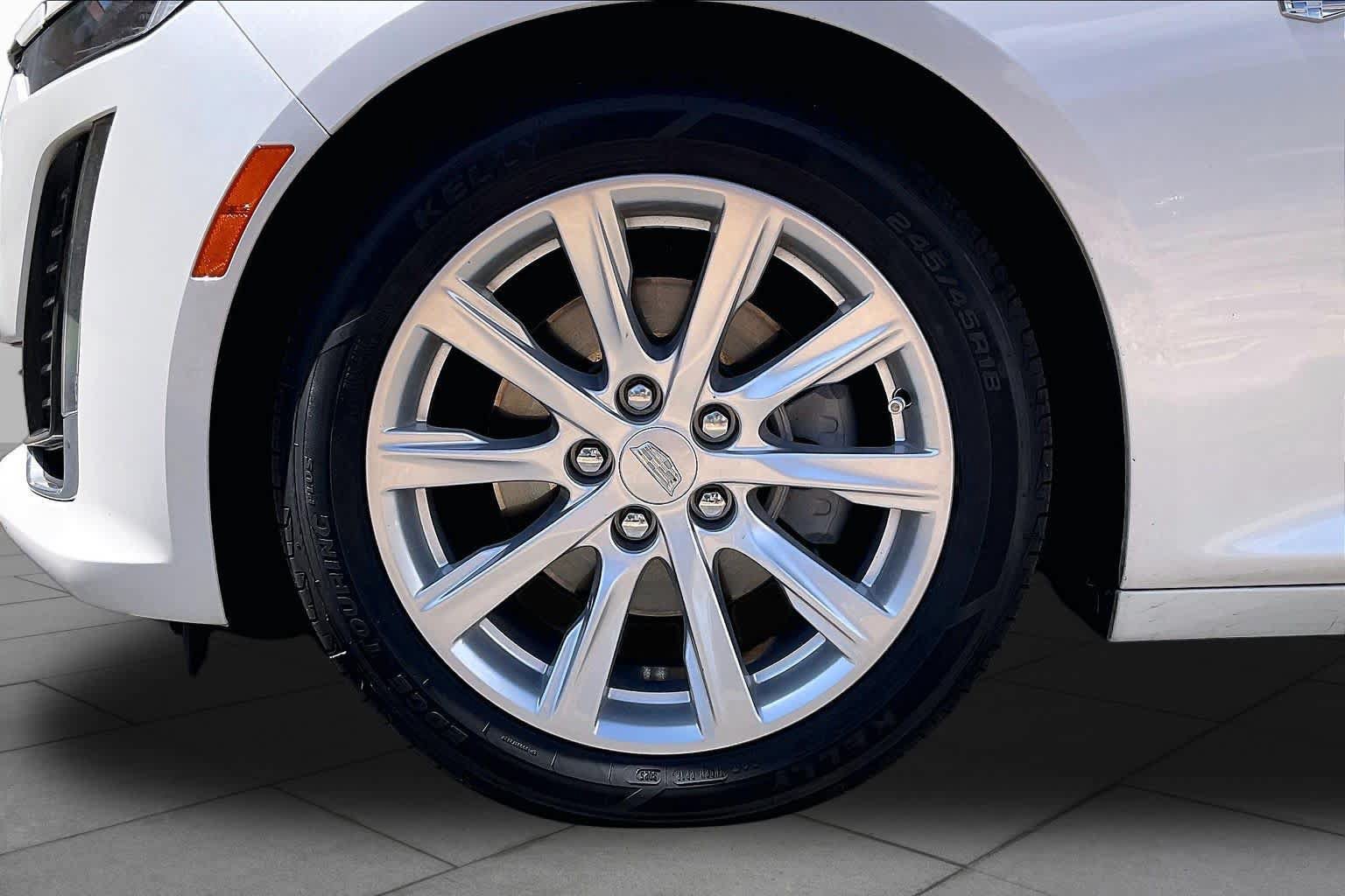 Used 2023 Cadillac CT5 Luxury w/ Cold Weather Package RWD image 19