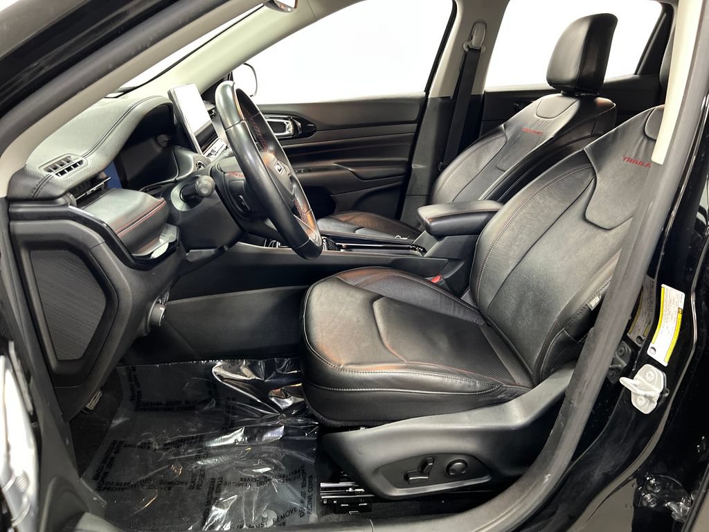 Used 2022 Jeep Compass Trailhawk w/ Trailhawk Elite Group AWD/4WD image 11