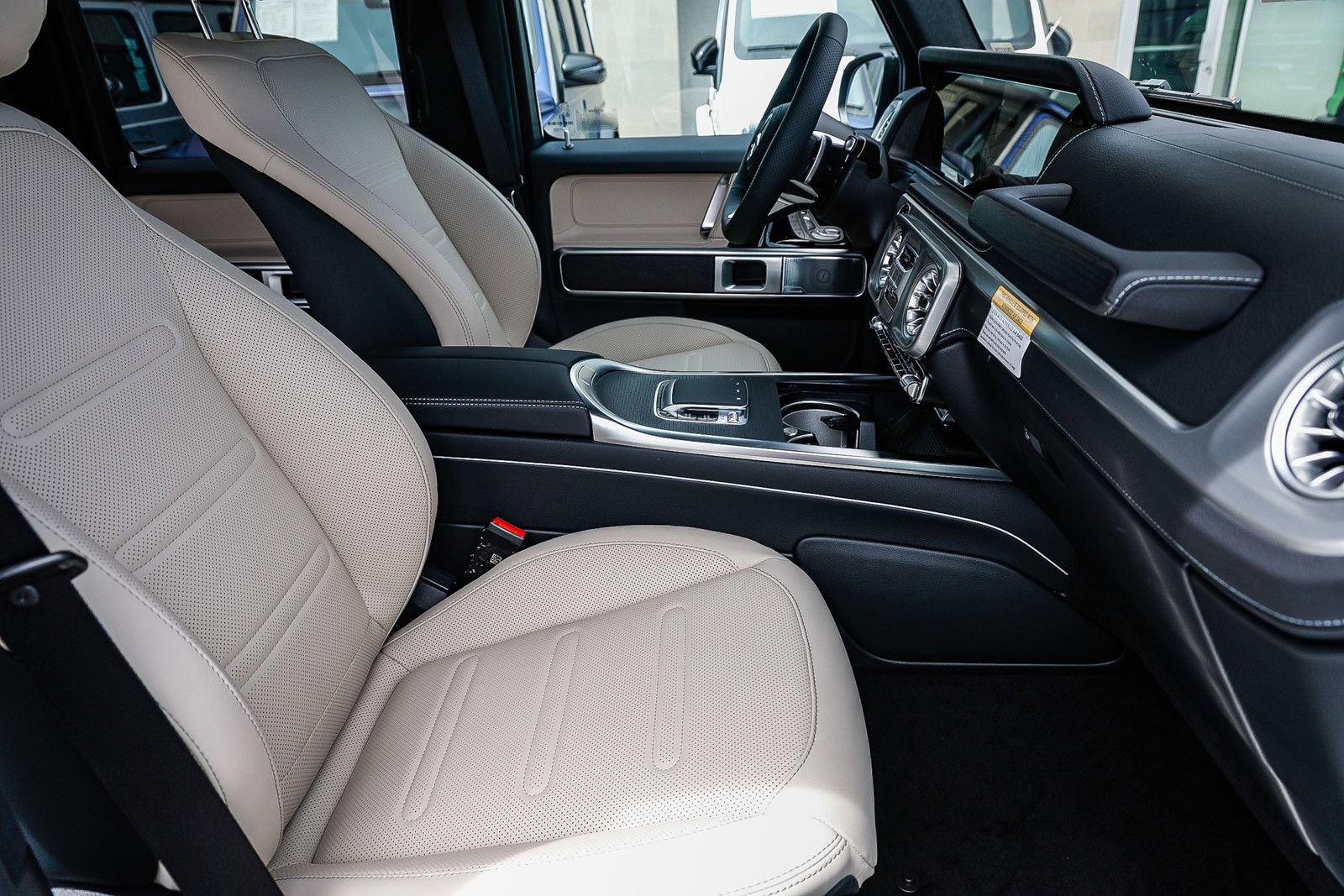 New 2026 Mercedes-Benz G 550 image 17