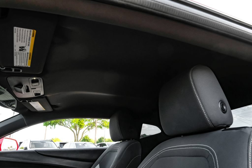 Used 2018 Chevrolet Camaro LT RWD image 26