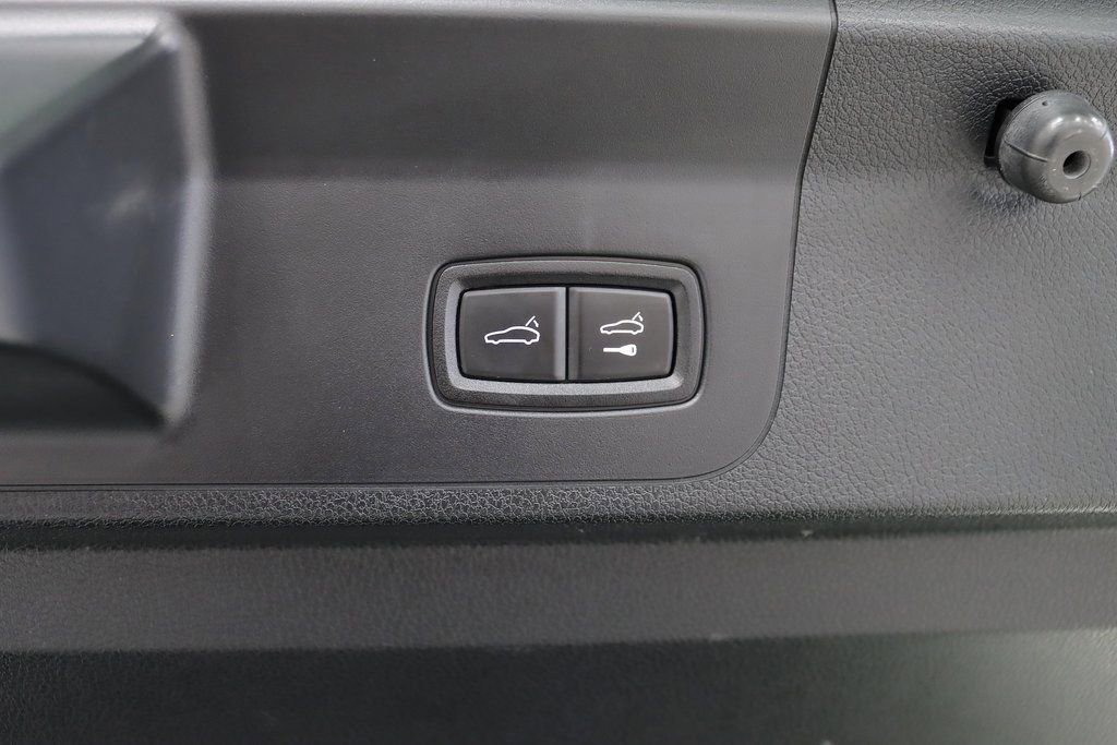 Used 2020 Porsche Panamera 4 image 35