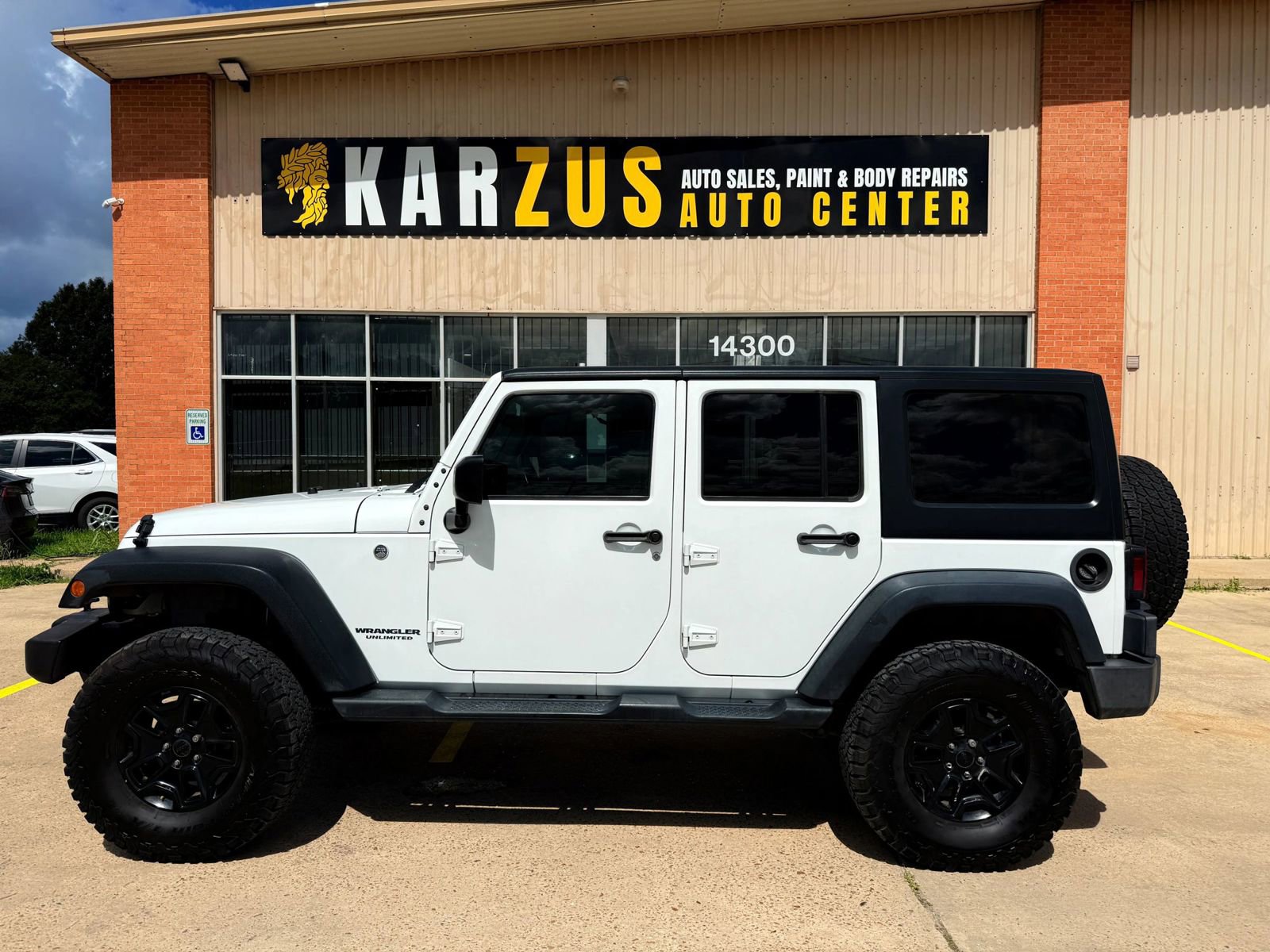 Used 2016 Jeep Wrangler Unlimited Sport image 12