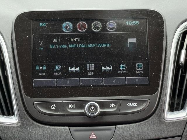 Used 2017 Chevrolet Malibu LT FWD image 17