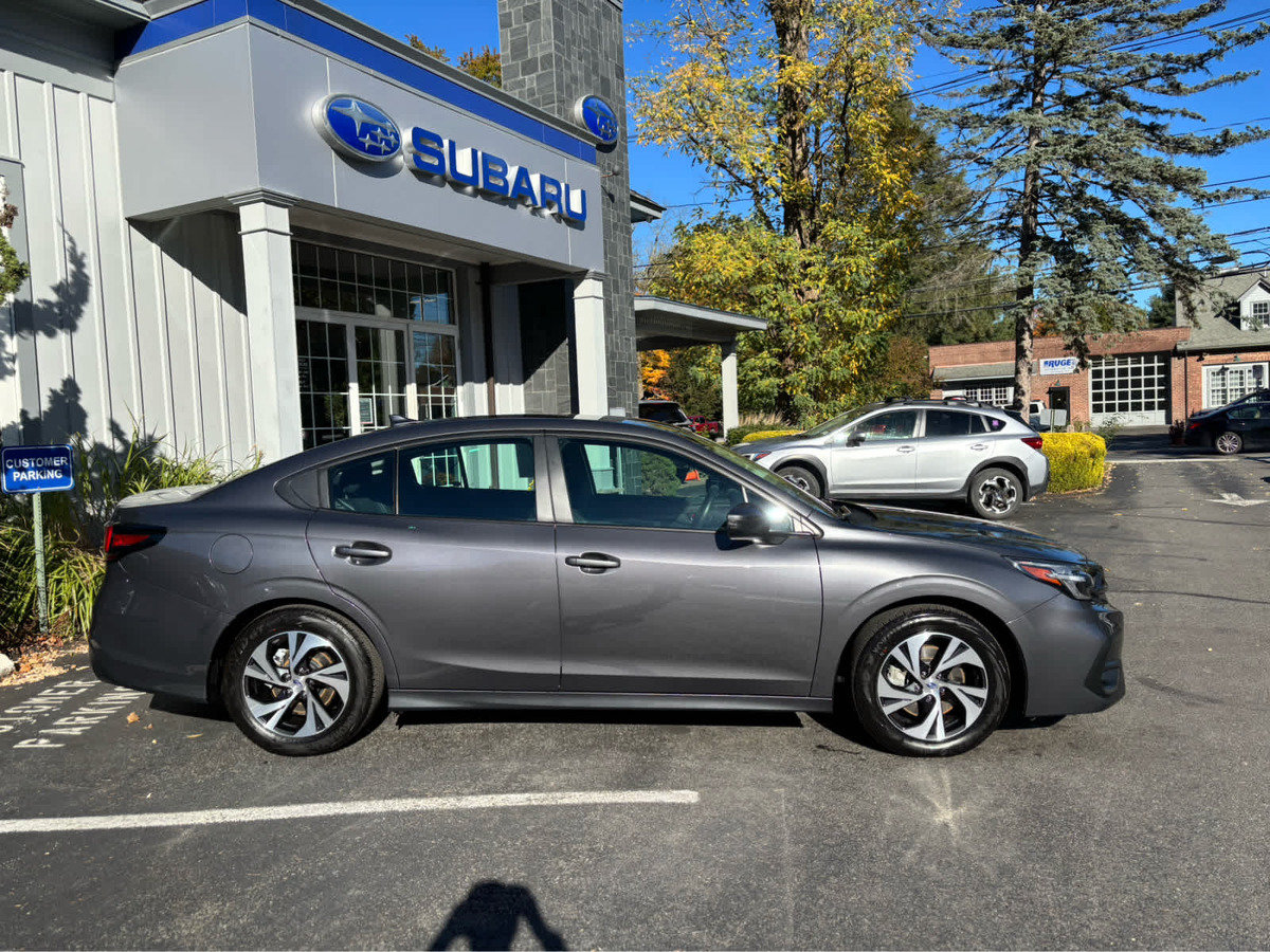 Certified 2025 Subaru Legacy Premium w/ Popular Package #1 AWD/4WD image 2
