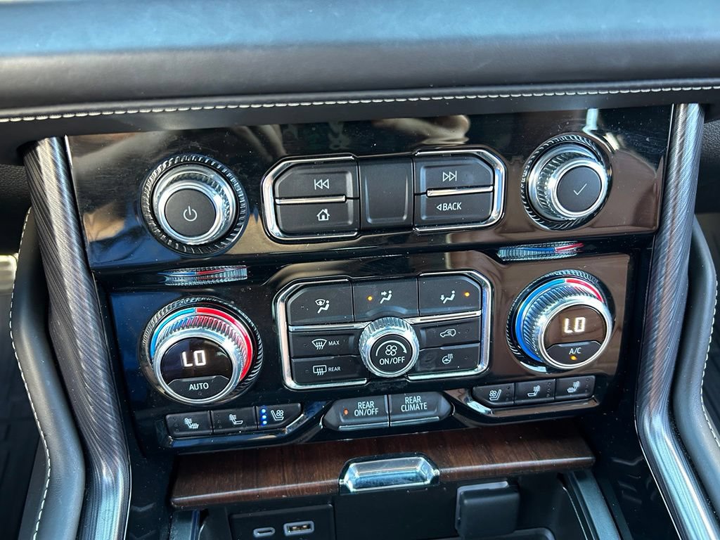 Used 2023 GMC Yukon XL Denali Ultimate AWD/4WD image 36