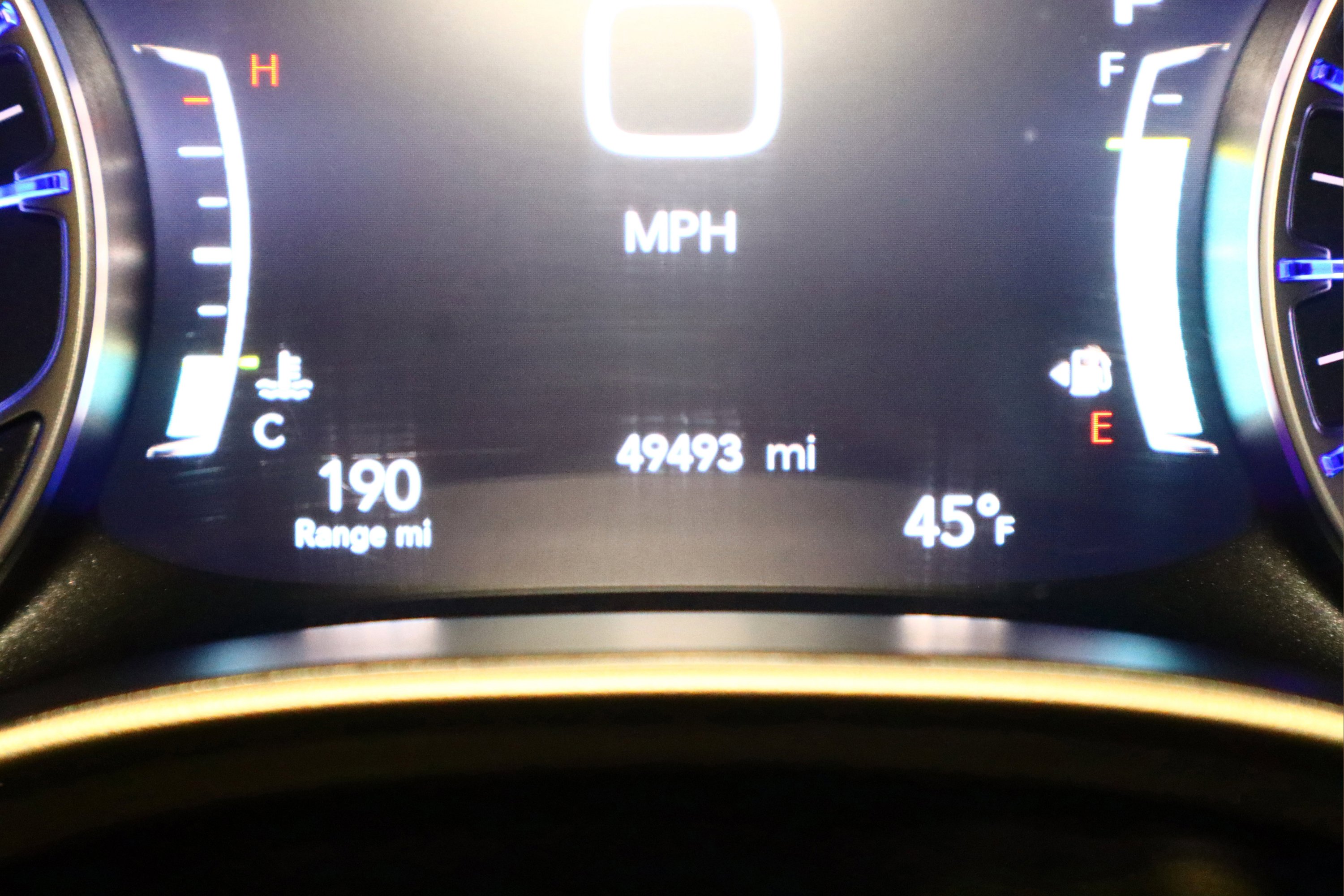 Used 2024 Chrysler Pacifica Touring-L image 14