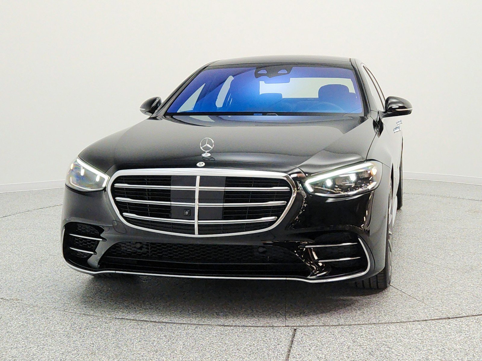 Certified 2023 Mercedes-Benz S 580 4MATIC Sedan image 2