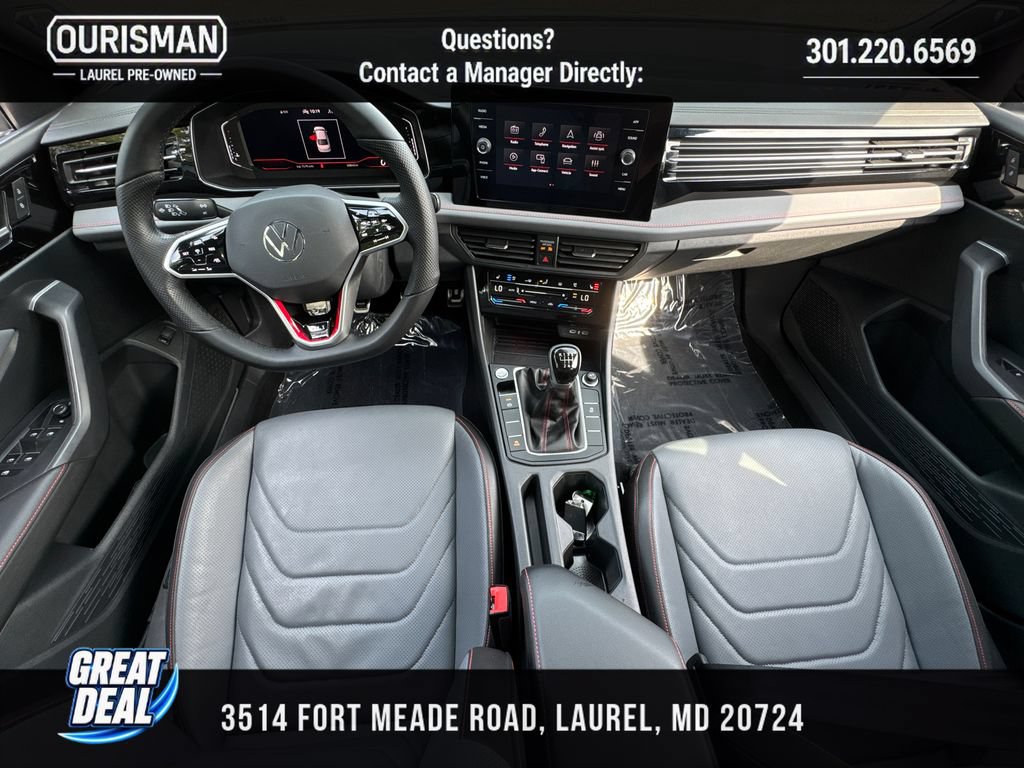 Used 2025 Volkswagen Jetta GLI Autobahn FWD image 16