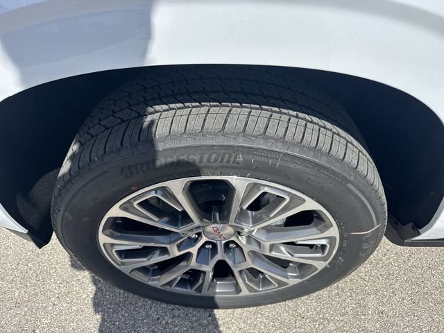 New 2026 GMC Yukon XL Denali image 10