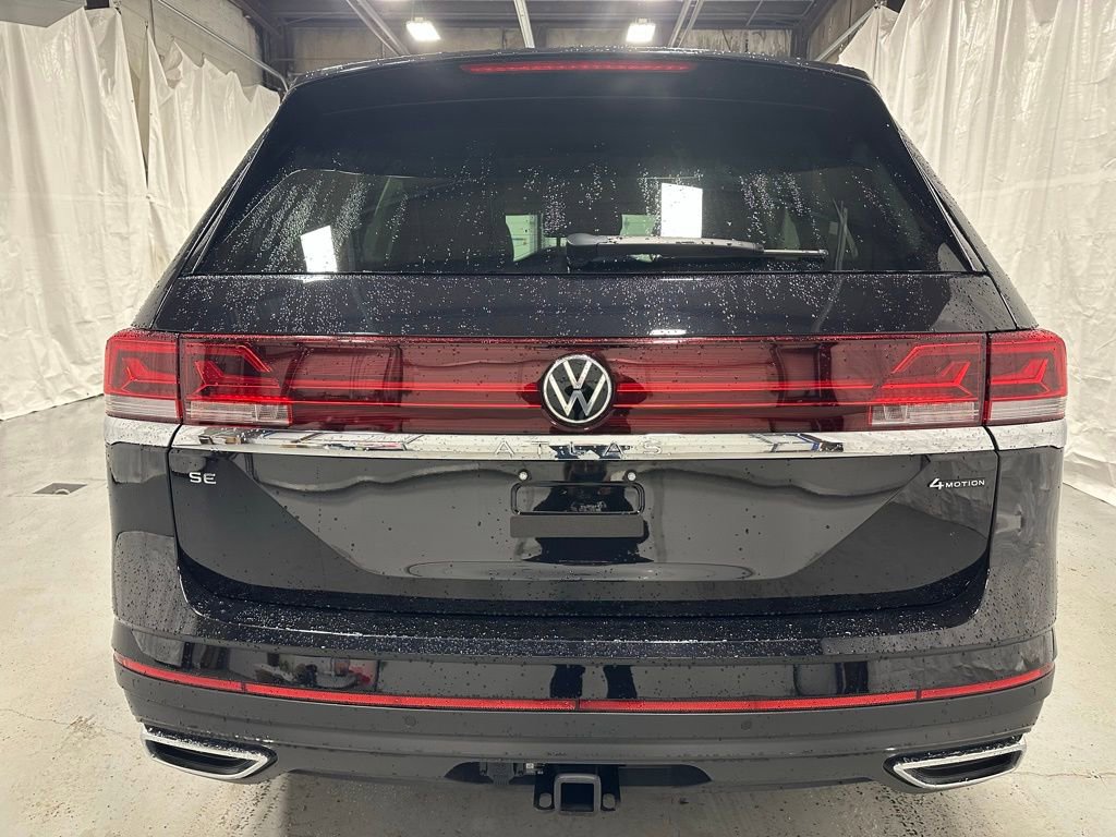 Used 2025 Volkswagen Atlas SE AWD/4WD image 6