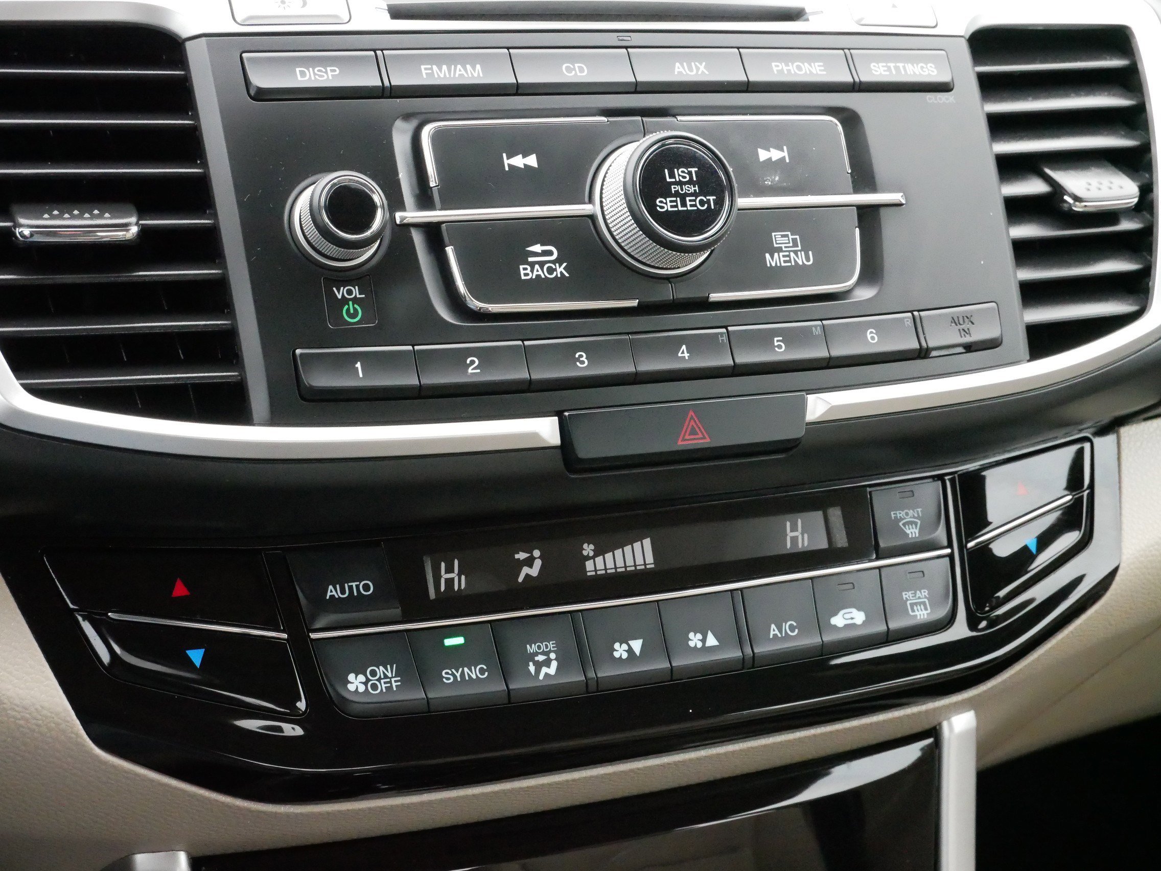 Used 2017 Honda Accord LX image 23