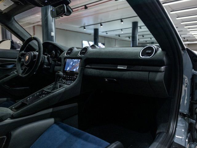 Certified 2025 Porsche 718 Cayman GT4 RS image 36