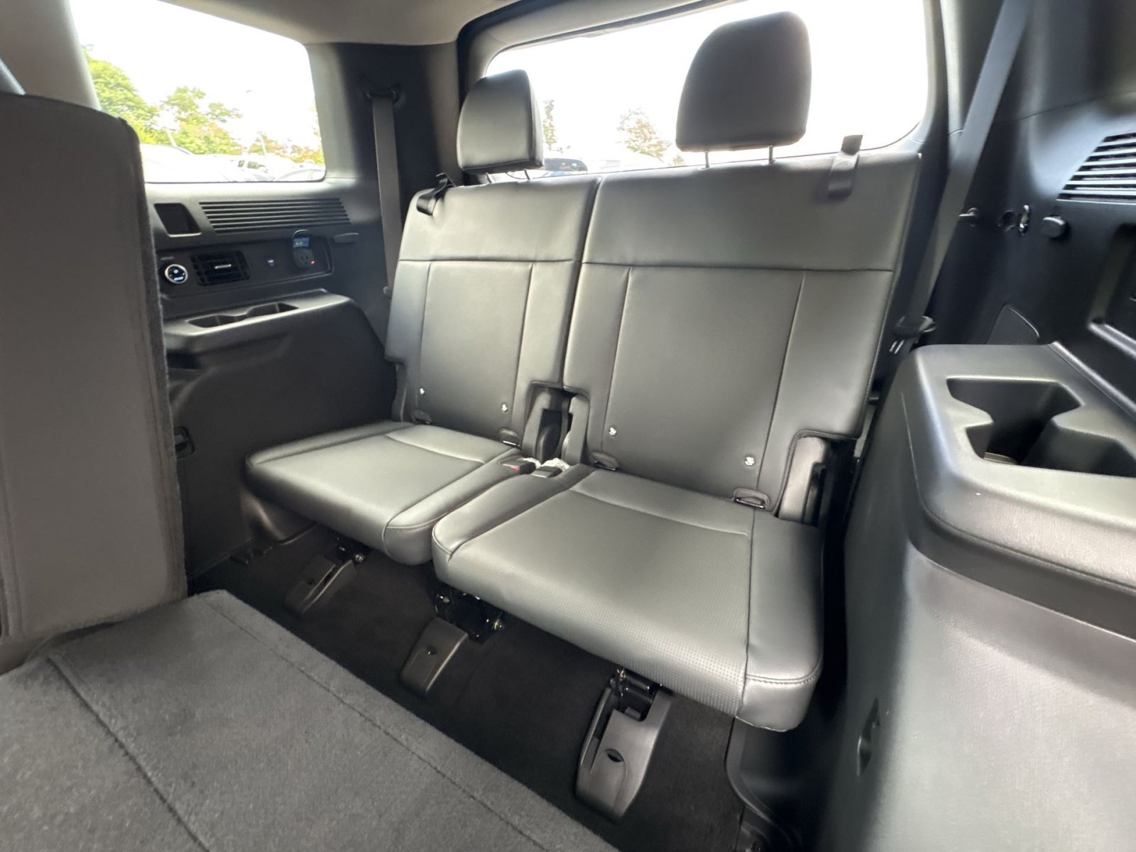 New 2027 Hyundai Santa Fe Limited AWD/4WD image 26