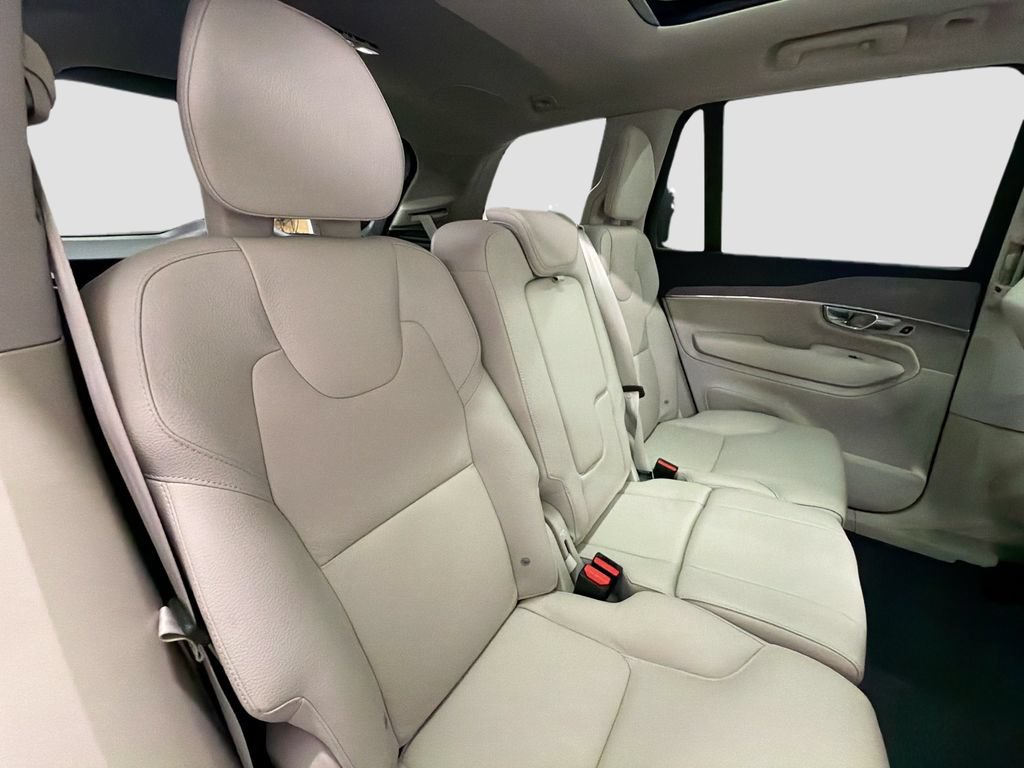 Used 2024 Volvo XC90 B6 Plus w/ Protection Package Premier AWD/4WD image 28