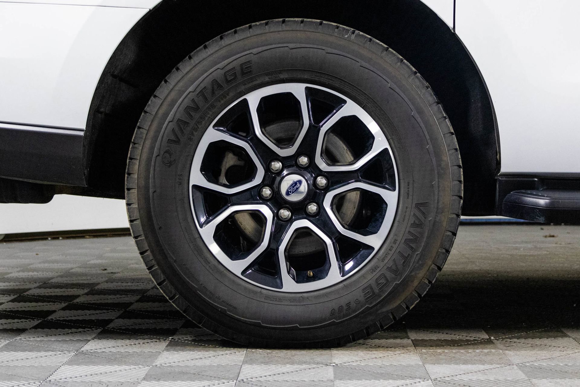 Used 2024 Ford Expedition Max XLT image 77