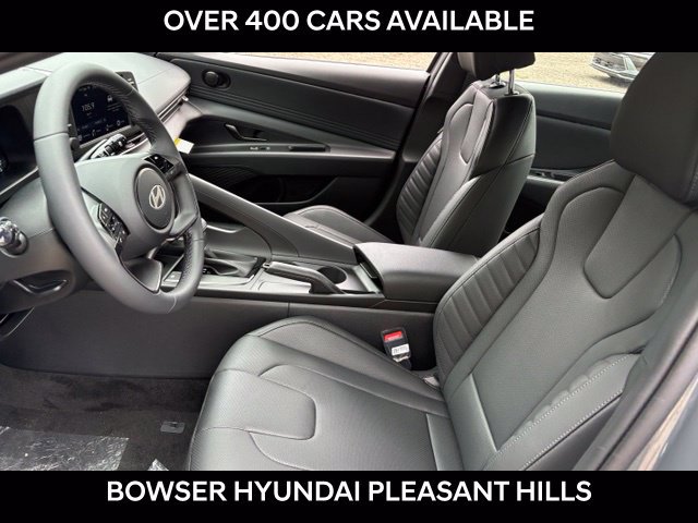 New 2026 Hyundai Elantra SEL Sport FWD image 4