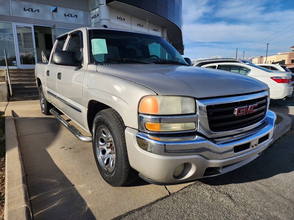 Used 2005 GMC Sierra 1500 SLE w/ Light Duty Power Package image 3