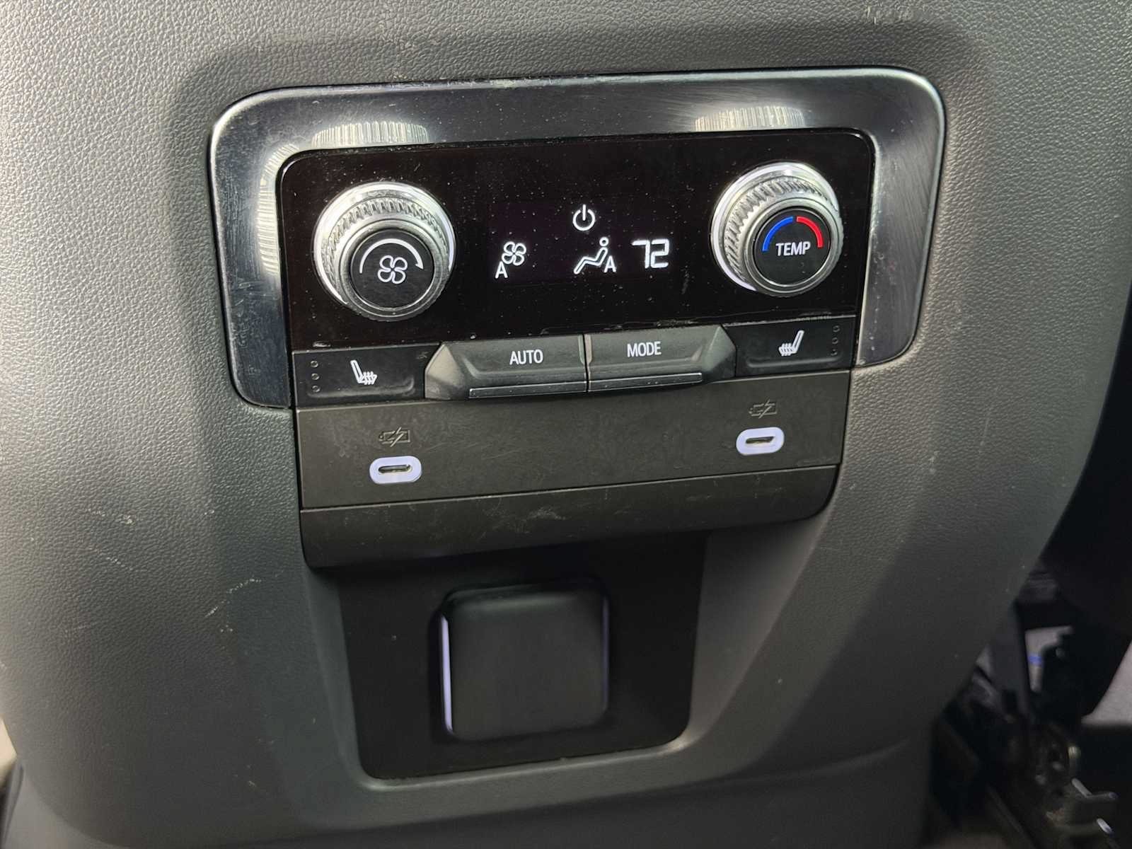 Used 2023 GMC Yukon Denali AWD/4WD image 23