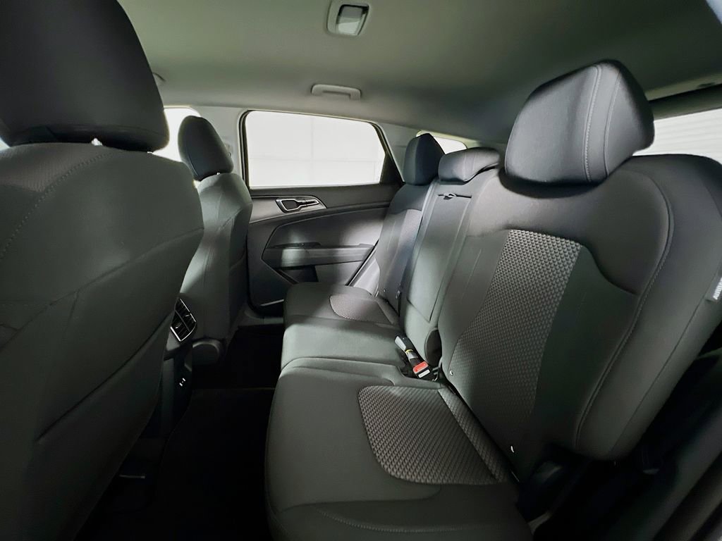 New 2026 Kia Sportage LX FWD image 22