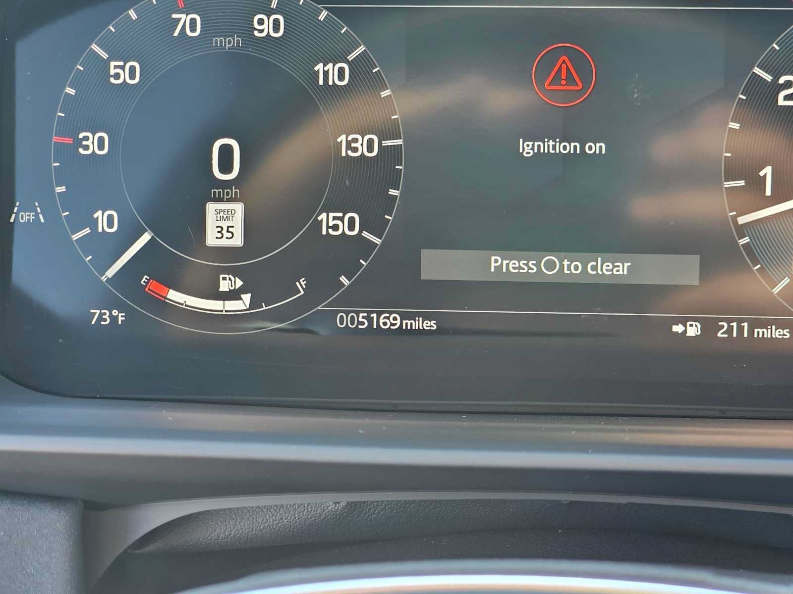 Used 2025 Land Rover Discovery S AWD/4WD image 24