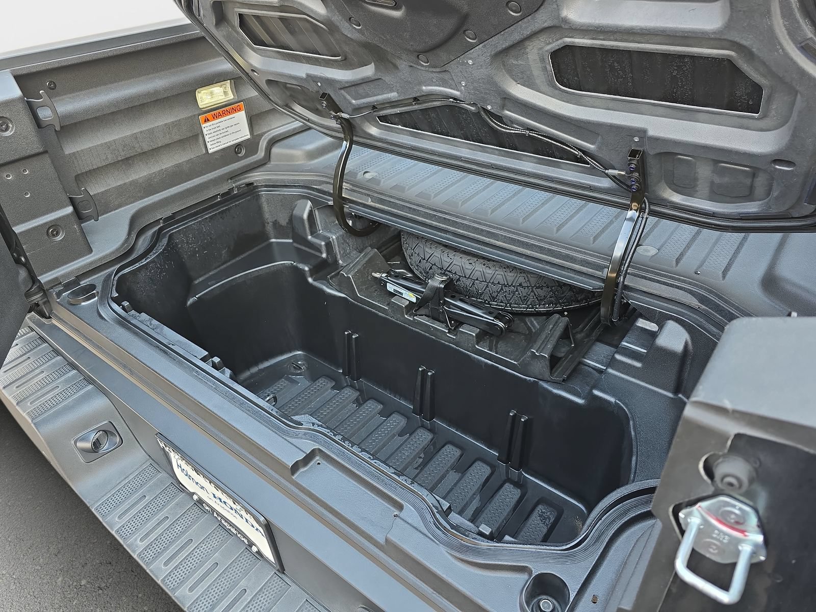Used 2024 Honda Ridgeline Black Edition image 14
