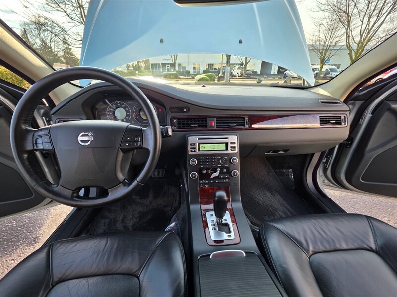 Used 2008 Volvo XC70 3.2 AWD/4WD image 18