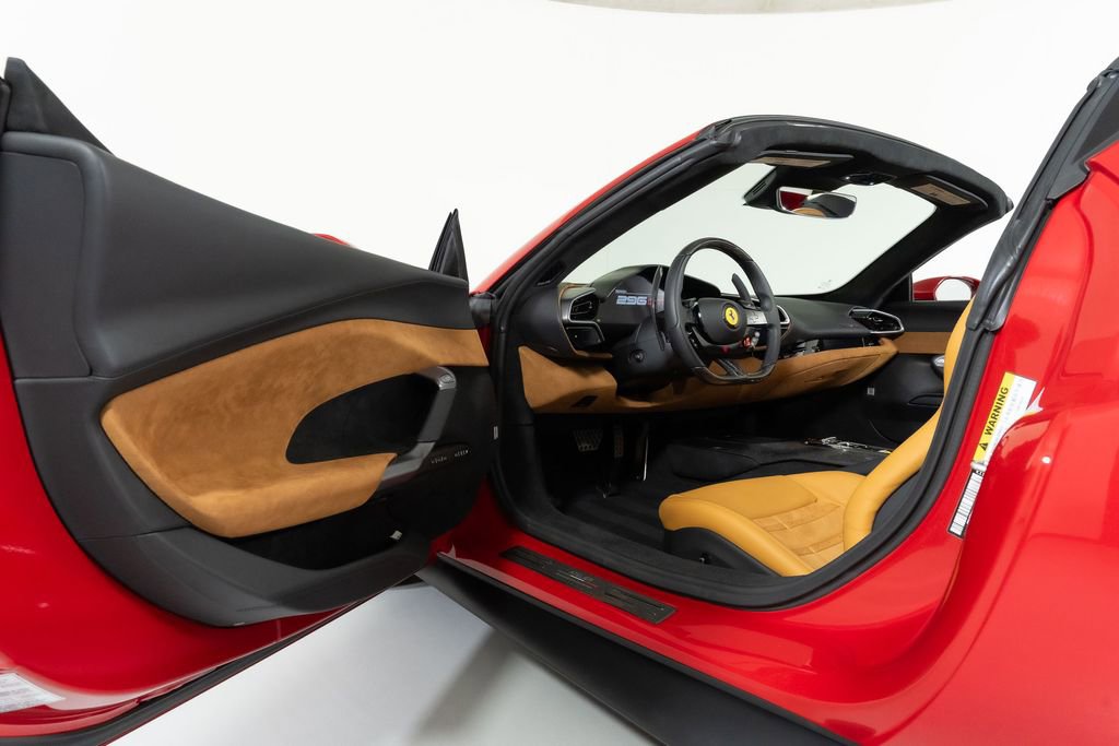 Used 2025 Ferrari 296 GTS image 30