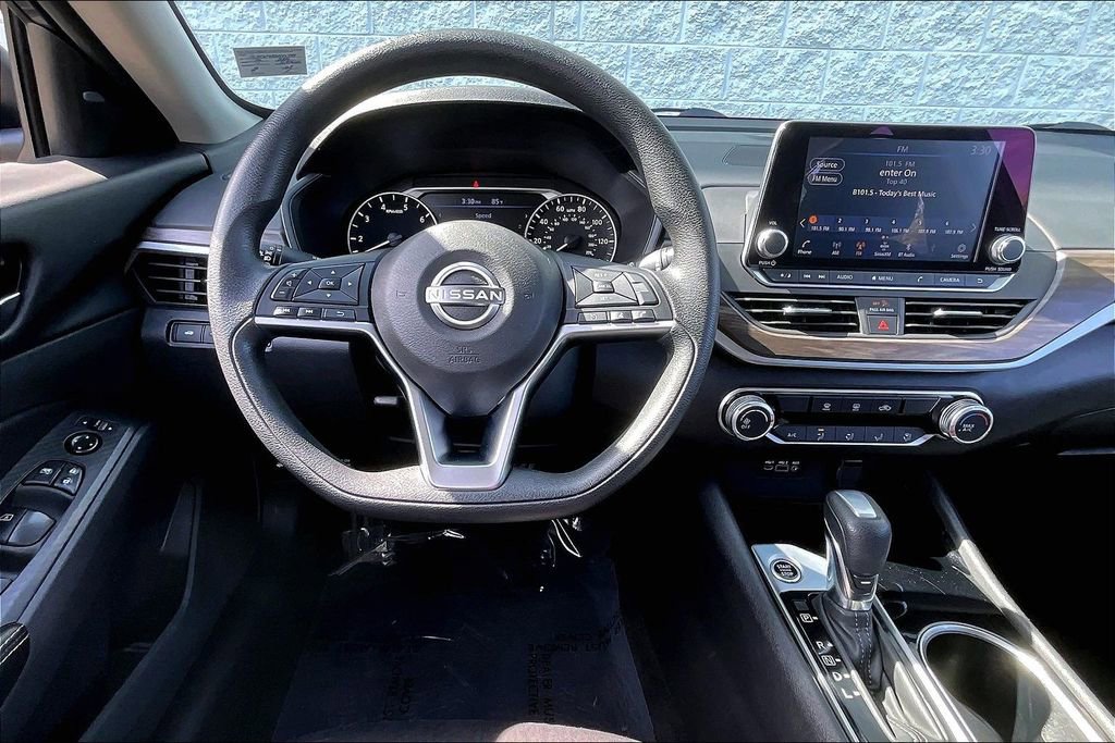 Certified 2024 Nissan Altima 2.5 SV FWD image 4