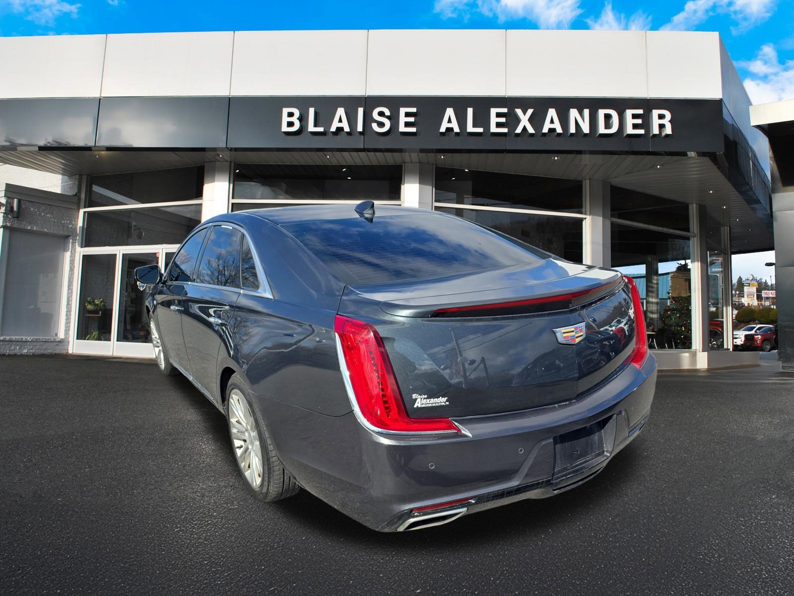 Used 2019 Cadillac XTS Luxury w/ Driver Awareness Package image 6