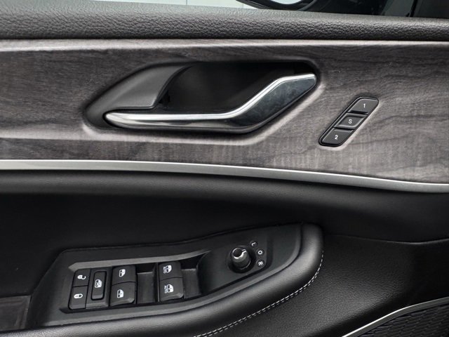 Used 2024 Jeep Grand Cherokee Limited 4xe image 44