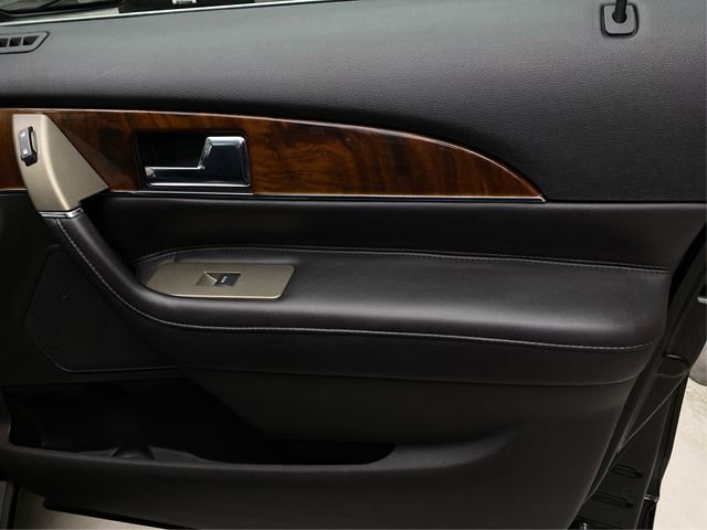 Used 2015 Lincoln MKX AWD w/ Equipment Group 102A image 26