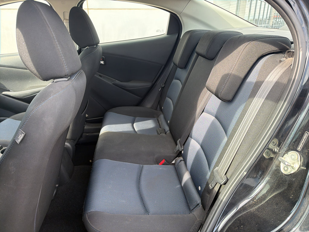 Used 2018 Toyota Yaris iA FWD image 12