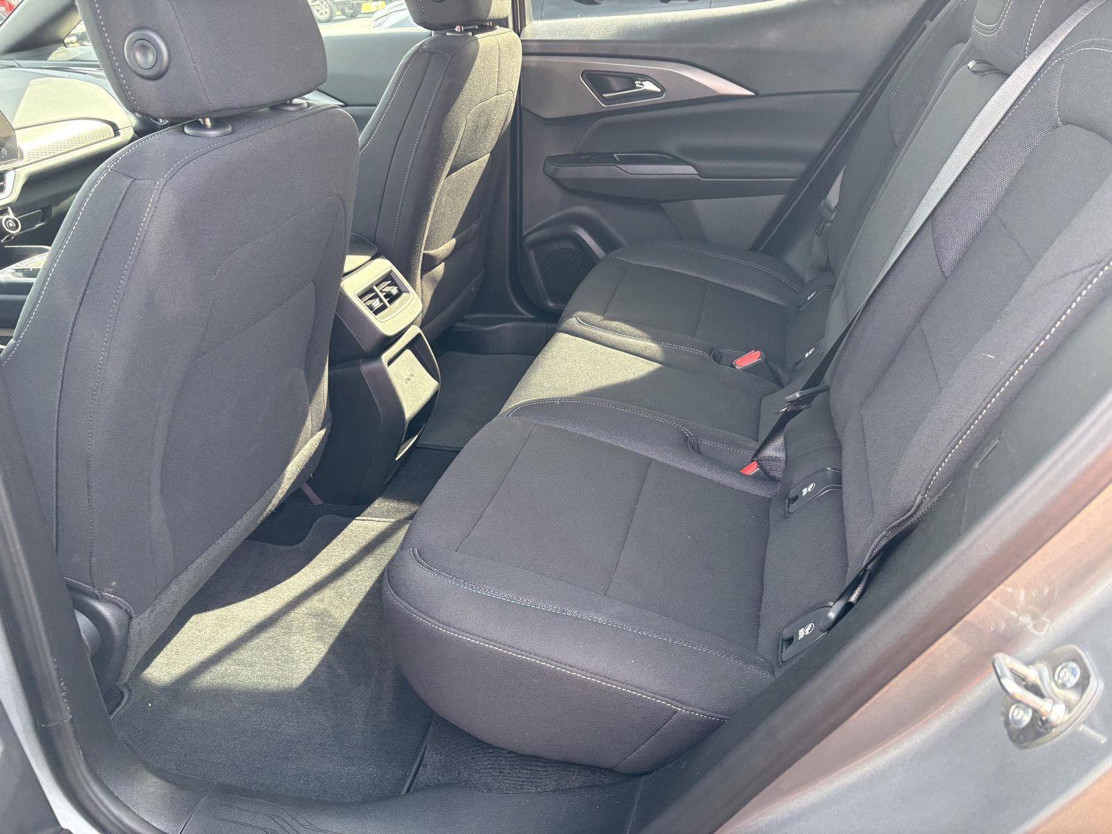 Used 2026 Chevrolet Equinox EV LT image 12