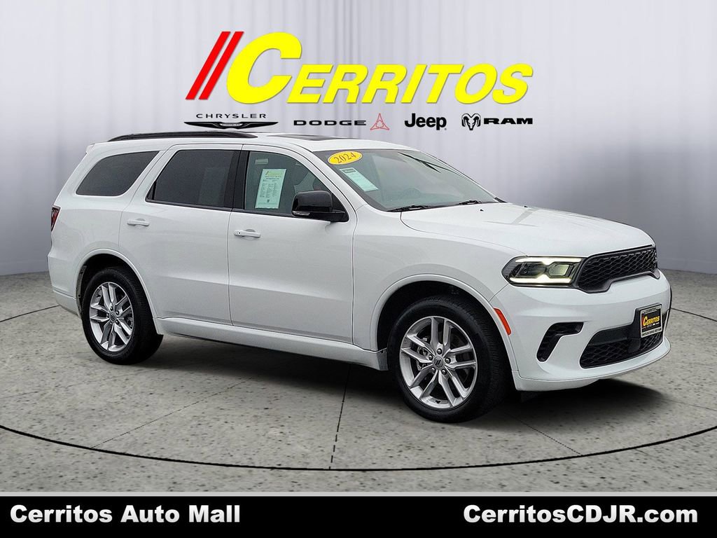 Used 2024 Dodge Durango GT image 1